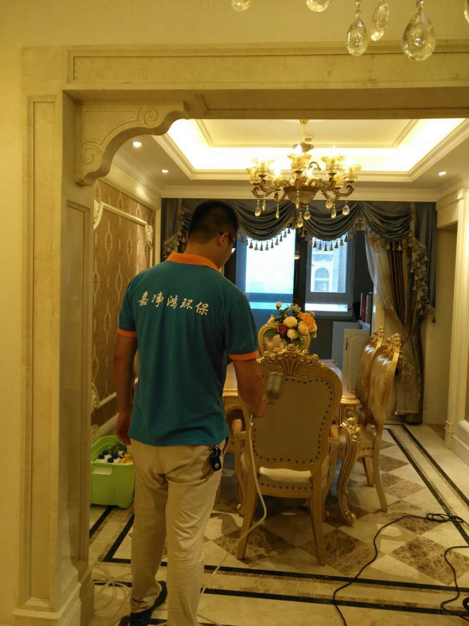 武漢市嘉凈鴻環(huán)?？萍加邢薰? style=