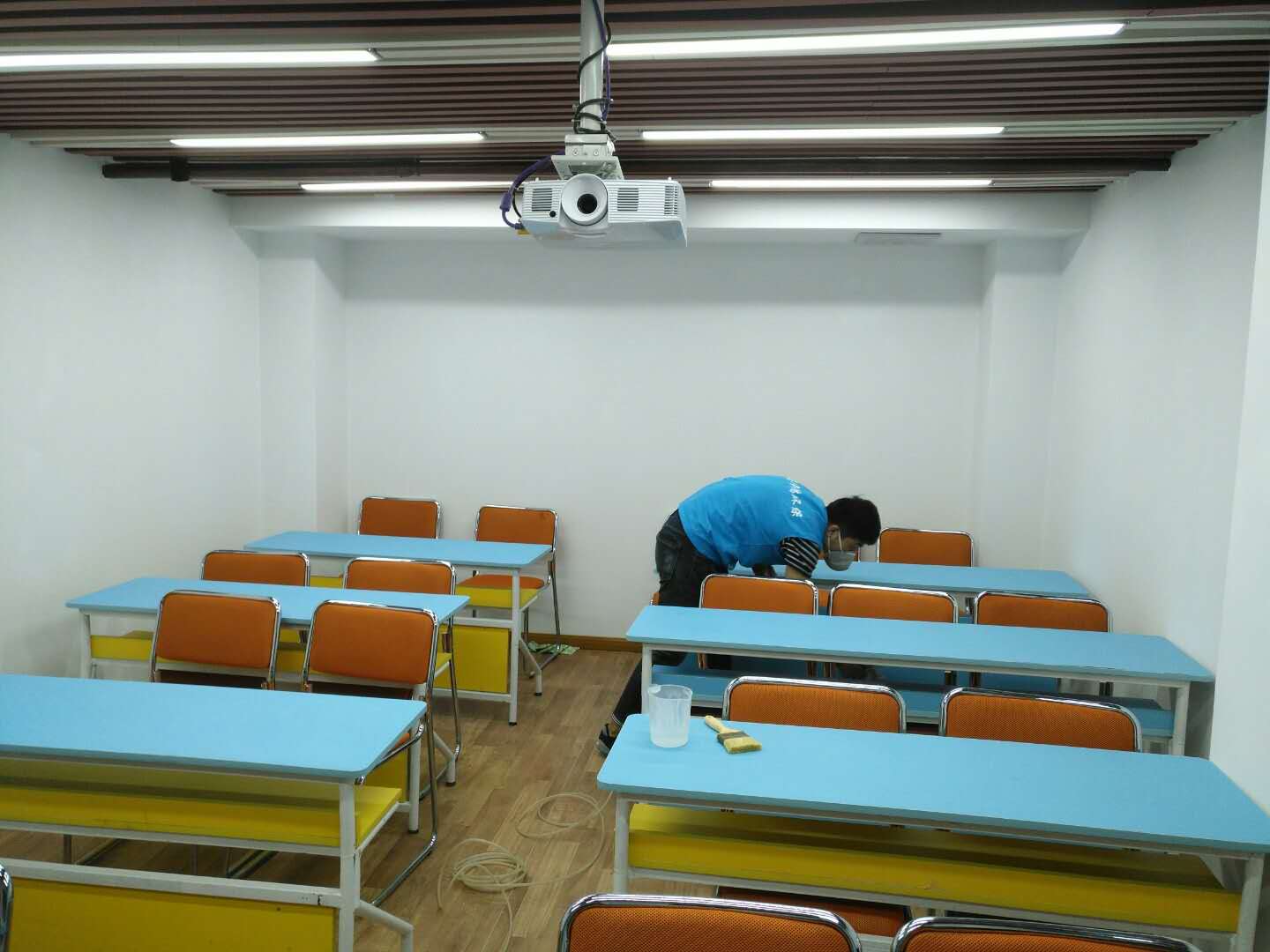 武漢市嘉凈鴻環(huán)?？萍加邢薰? style=