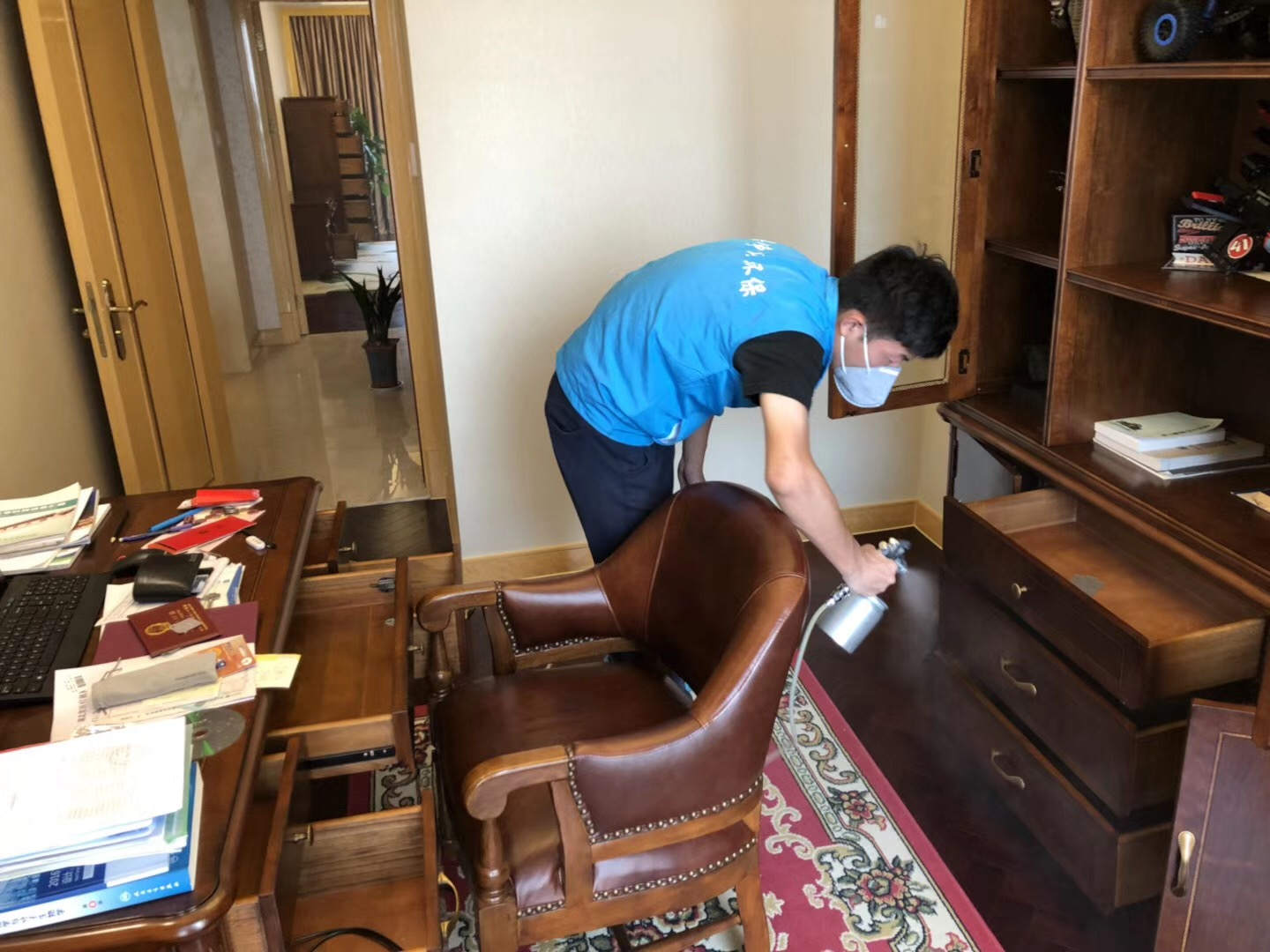 武漢市嘉凈鴻環(huán)?？萍加邢薰? style=