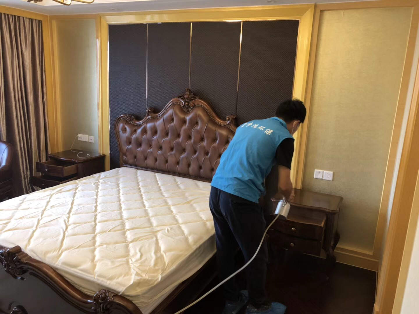 武漢市嘉凈鴻環(huán)?？萍加邢薰? style=