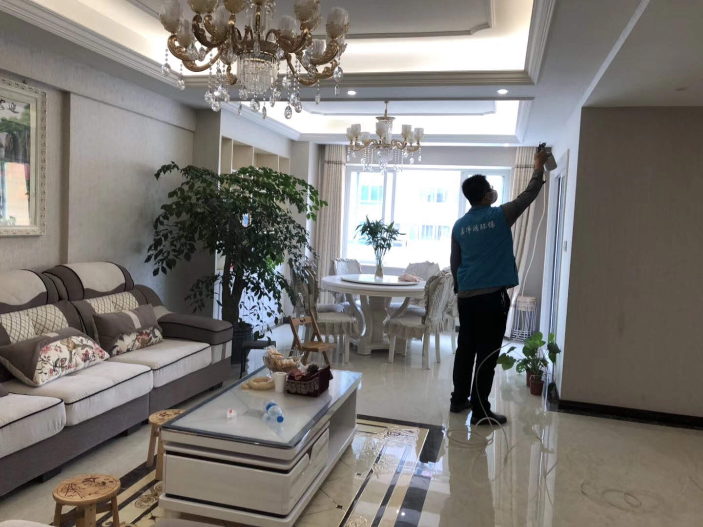 武漢市嘉凈鴻環(huán)?？萍加邢薰? style=