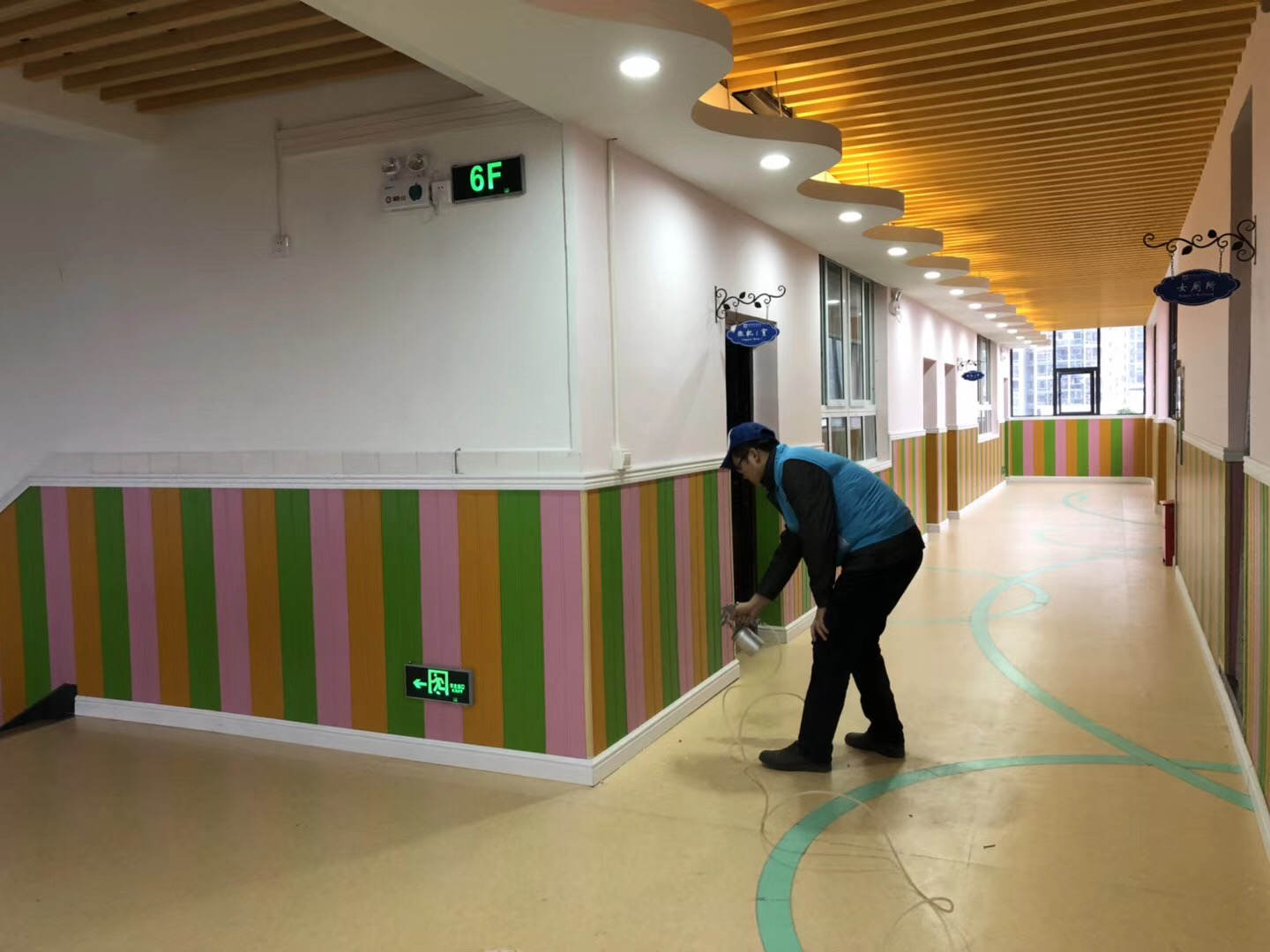 武漢市嘉凈鴻環(huán)?？萍加邢薰? style=