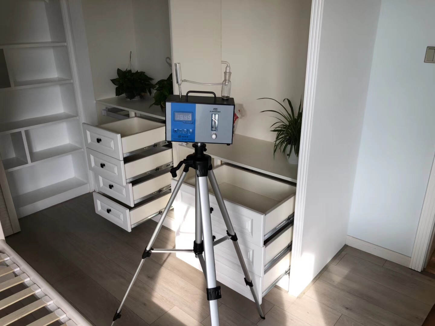 武漢市嘉凈鴻環(huán)?？萍加邢薰? style=