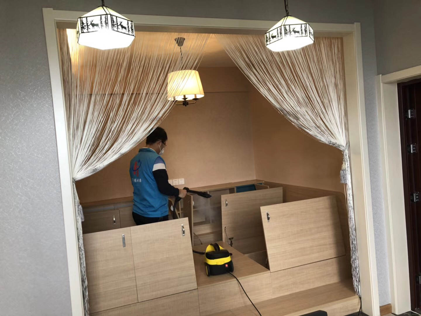 武漢市嘉凈鴻環(huán)?？萍加邢薰? style=