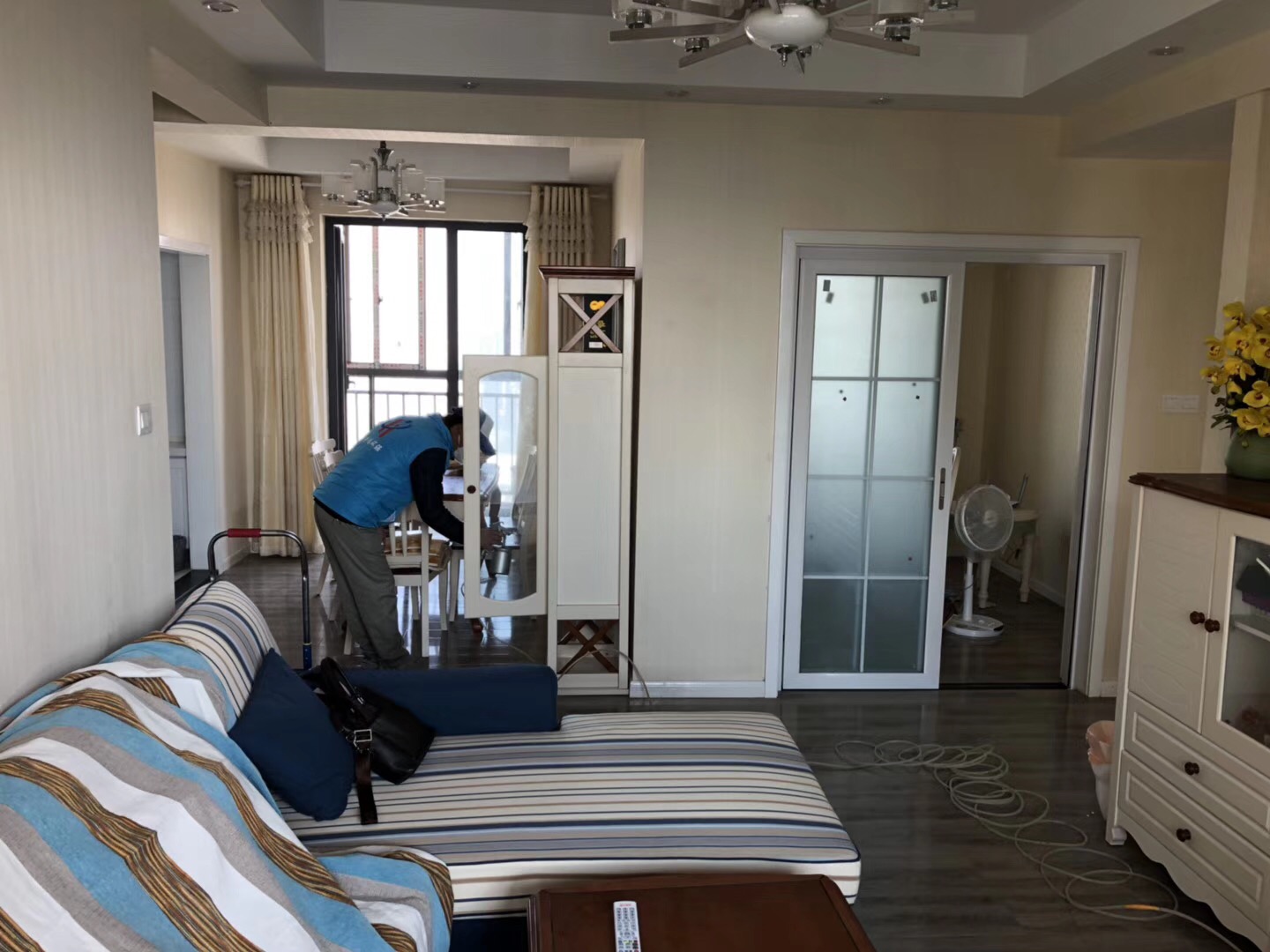 武漢市嘉凈鴻環(huán)?？萍加邢薰? style=