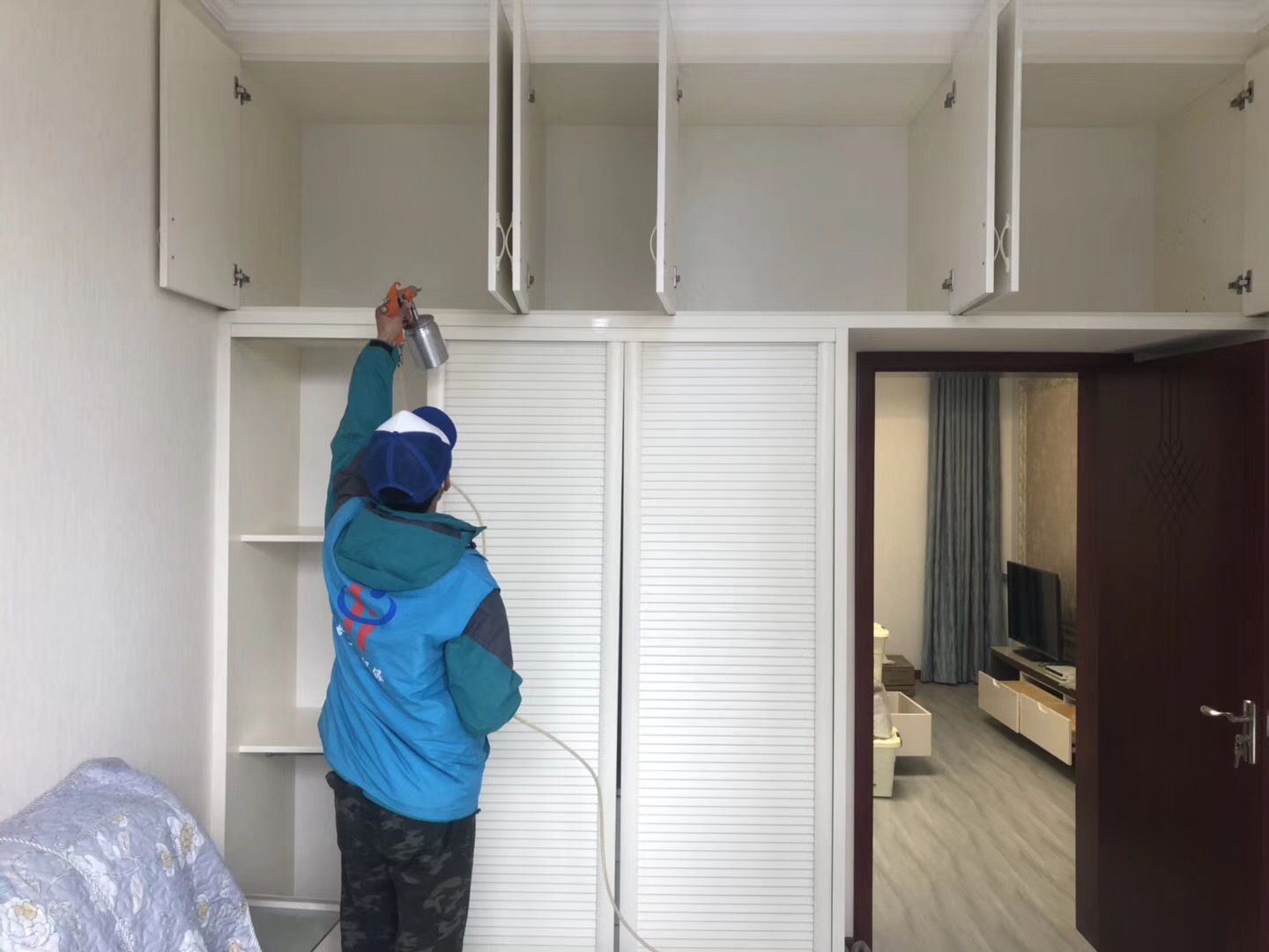 武漢市嘉凈鴻環(huán)?？萍加邢薰? style=