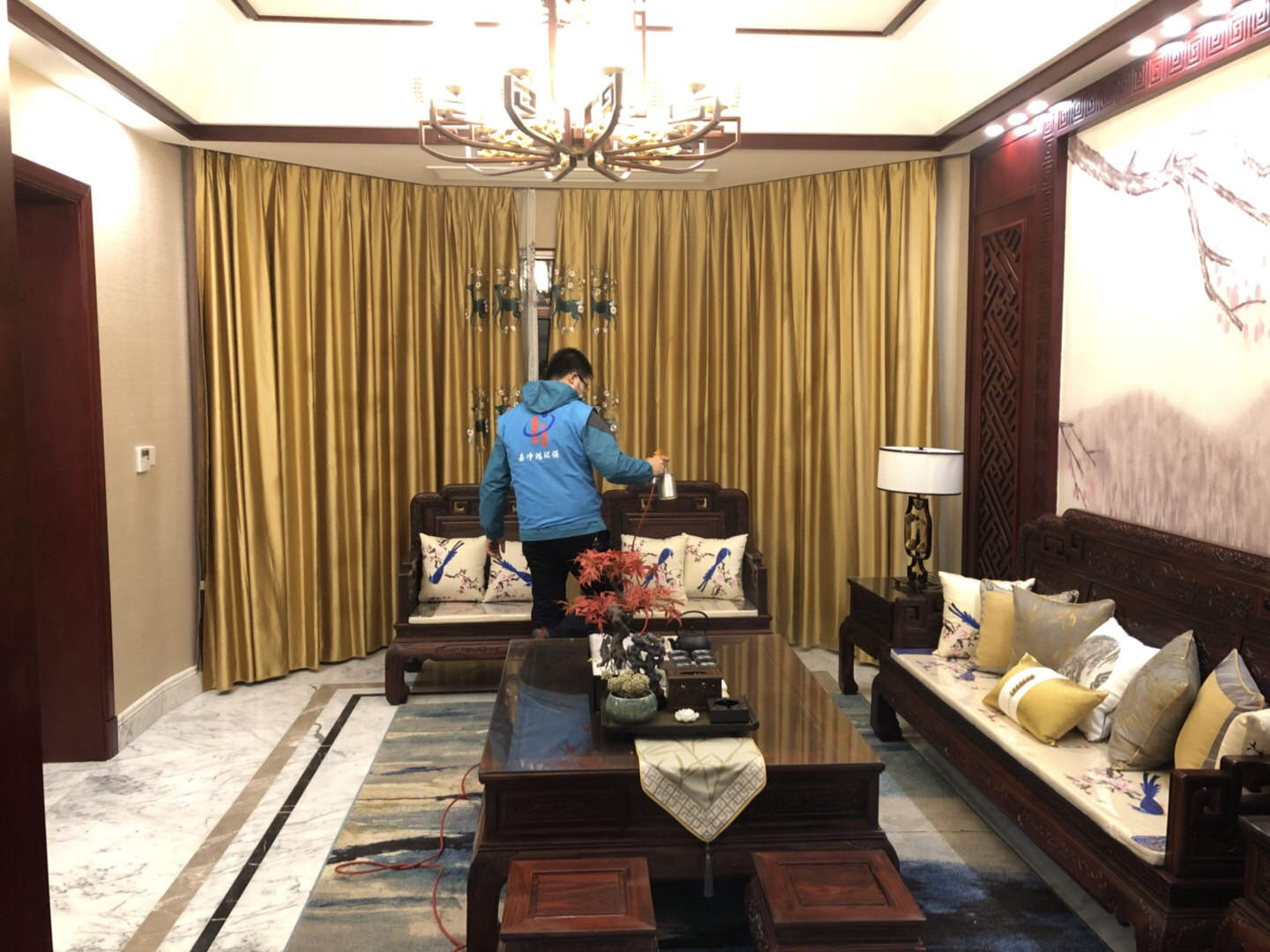 武漢市嘉凈鴻環(huán)?？萍加邢薰? style=