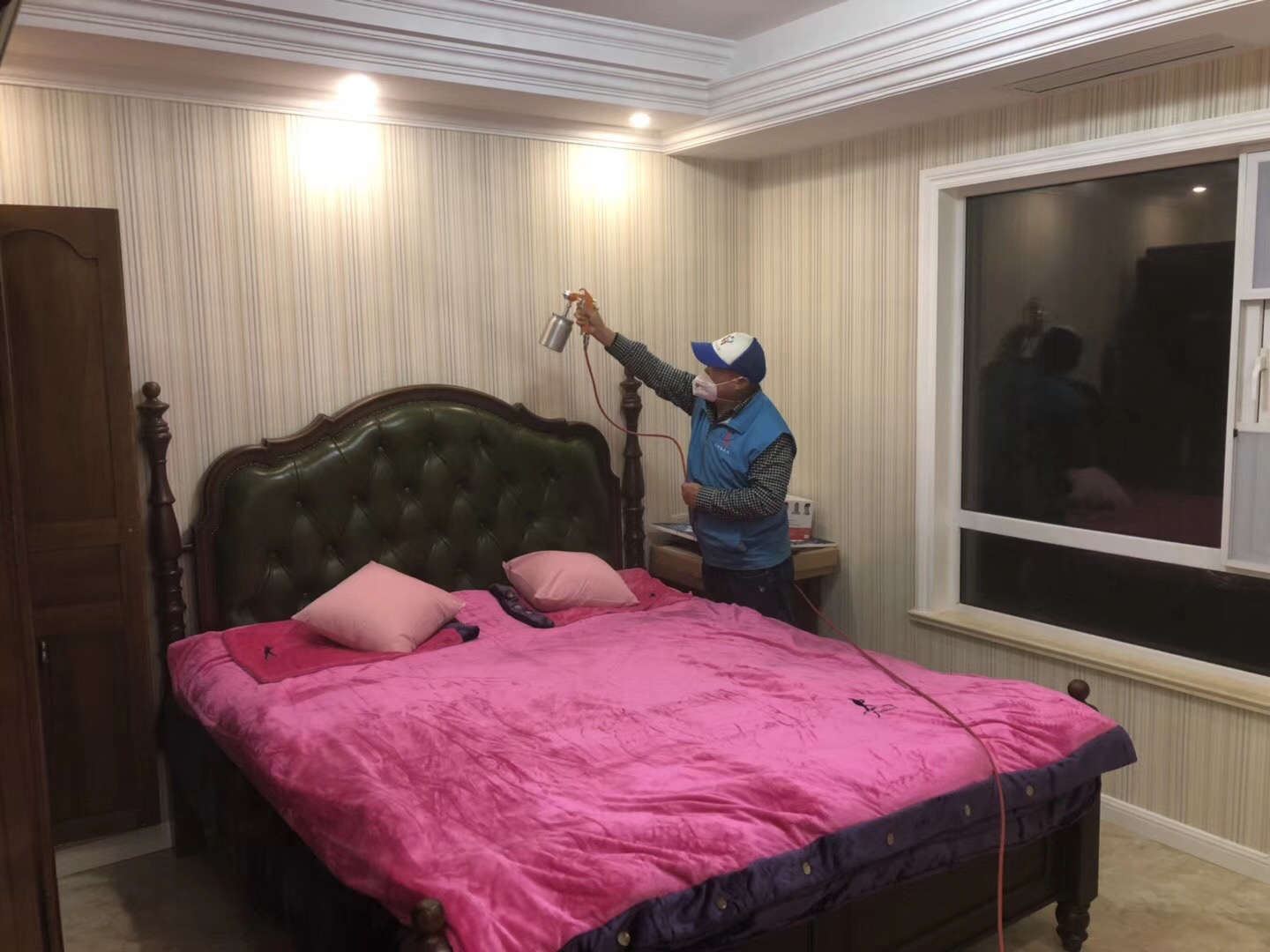 武漢市嘉凈鴻環(huán)?？萍加邢薰? style=