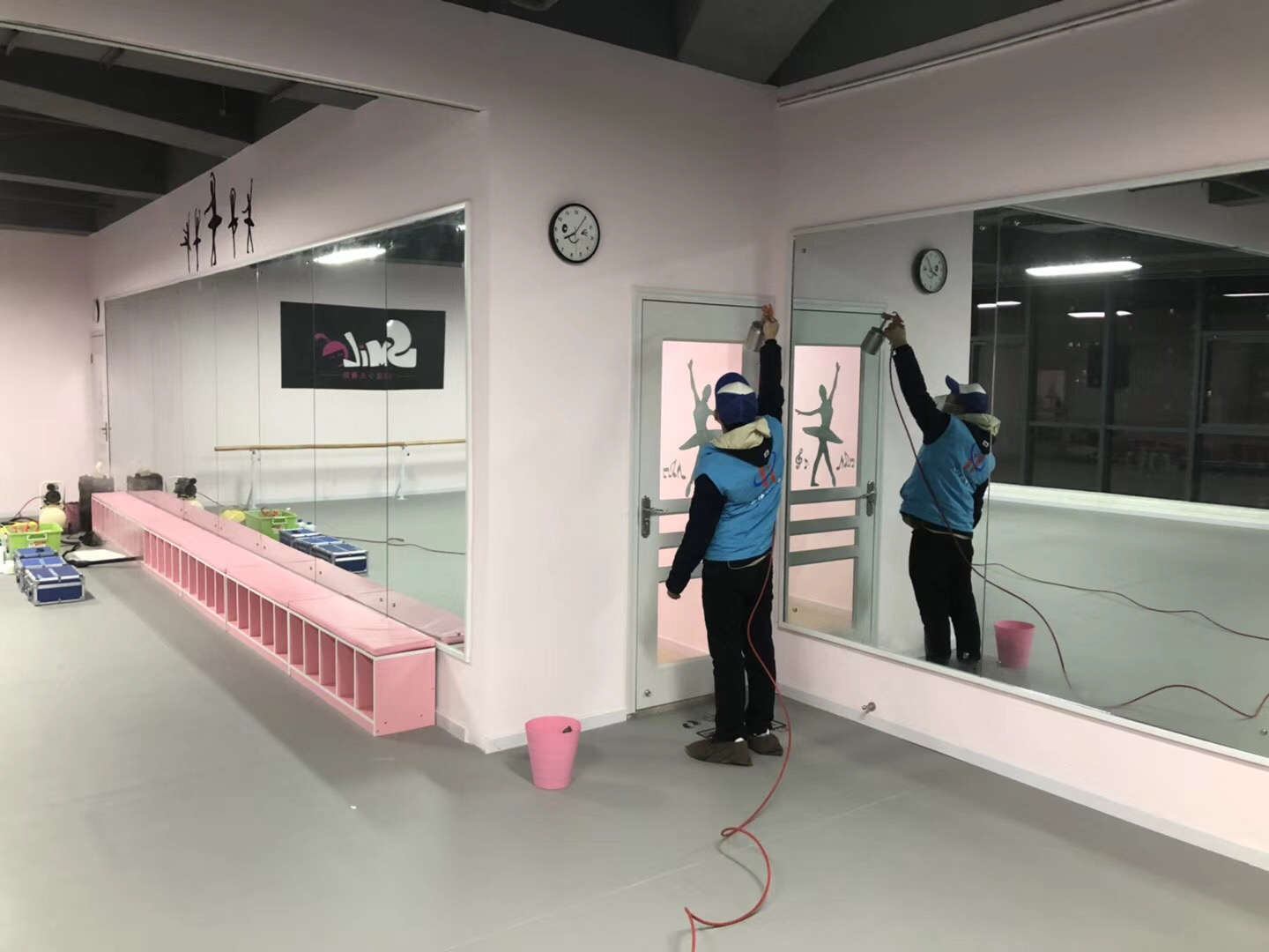 武漢市嘉凈鴻環(huán)?？萍加邢薰? style=