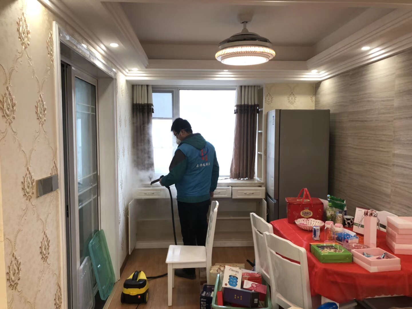 武漢市嘉凈鴻環(huán)?？萍加邢薰? style=