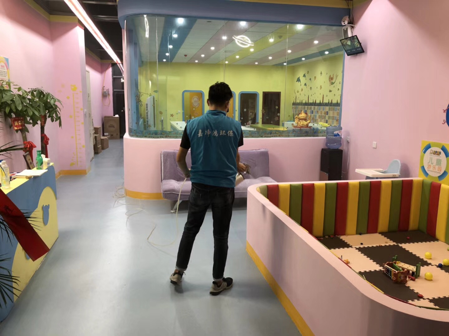 武漢市嘉凈鴻環(huán)?？萍加邢薰? style=