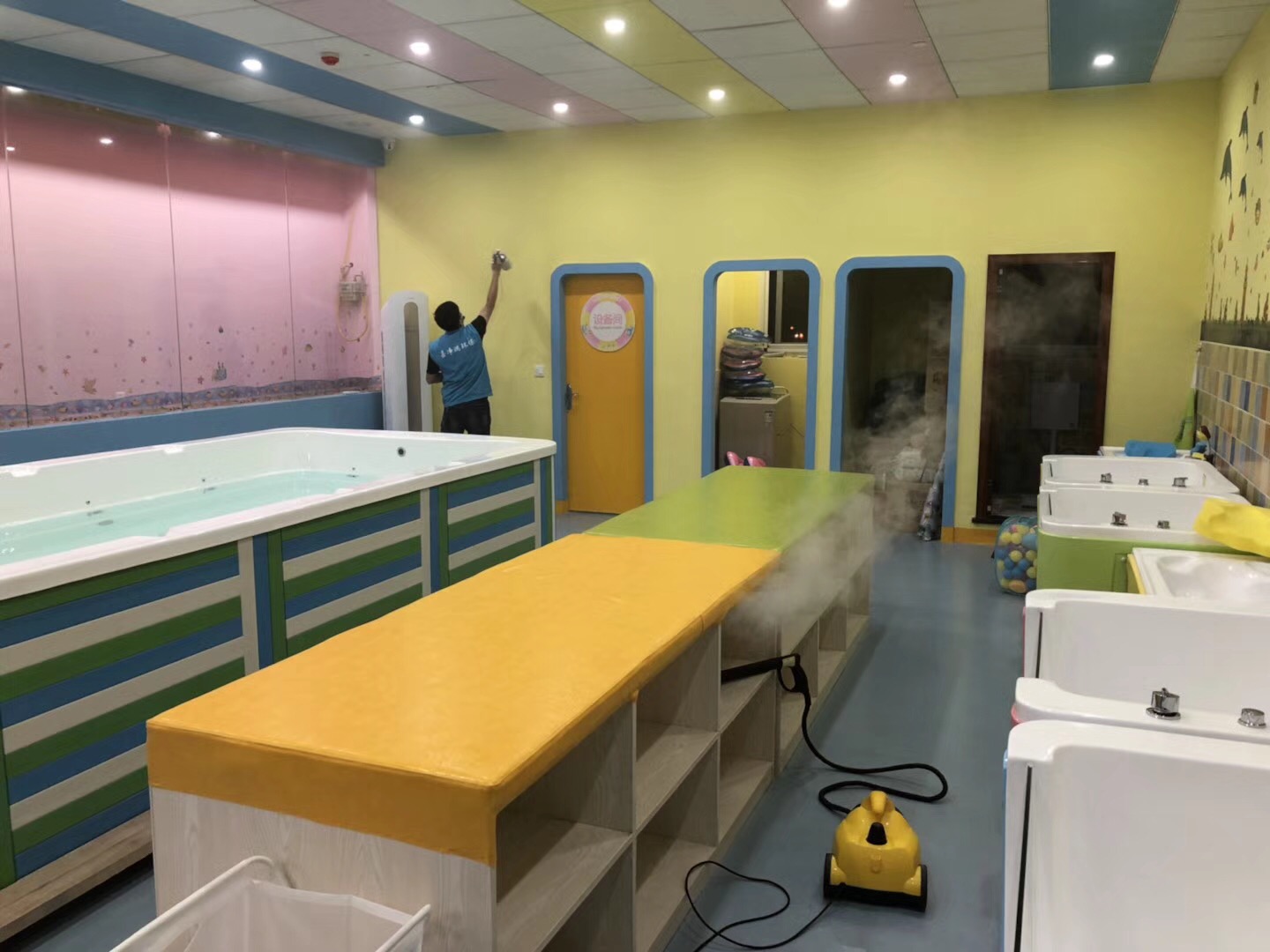 武漢市嘉凈鴻環(huán)?？萍加邢薰? style=