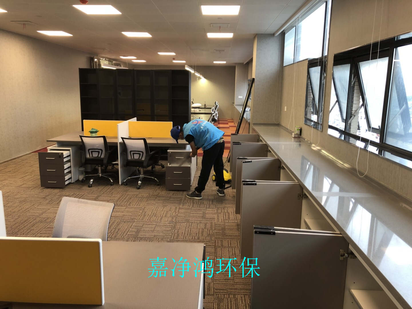 武漢市嘉凈鴻環(huán)?？萍加邢薰? style=