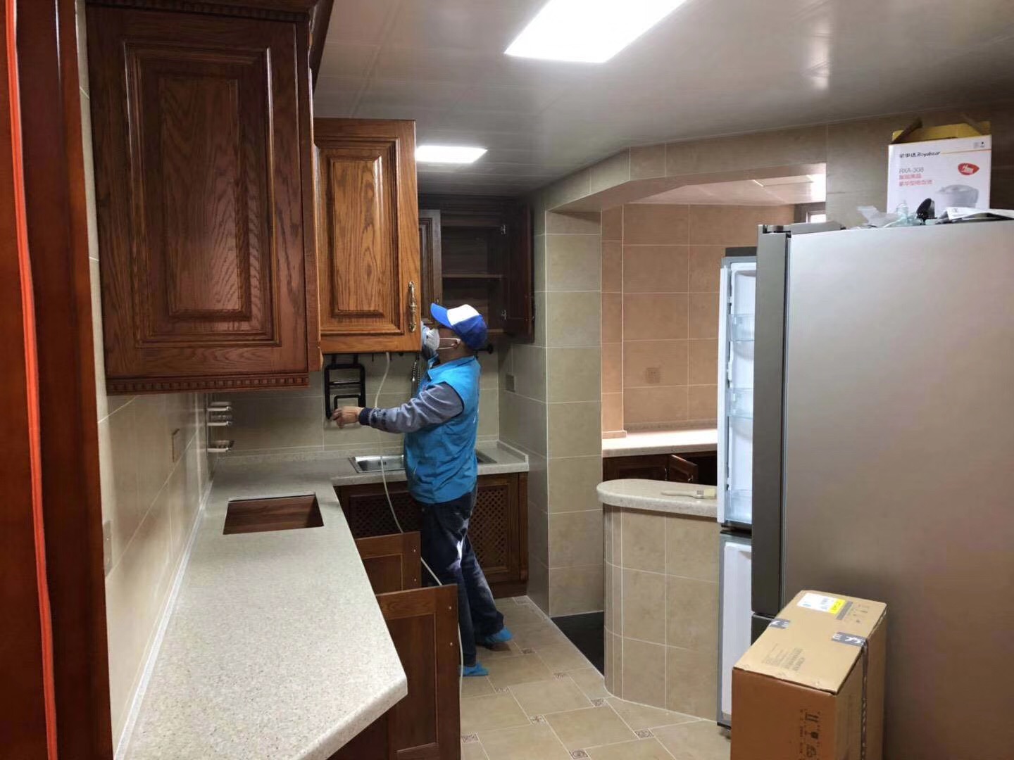 武漢市嘉凈鴻環(huán)?？萍加邢薰? style=